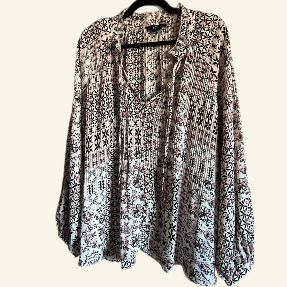 GNW Women's Plus Accordion Long Sleeve Blouse size 2X